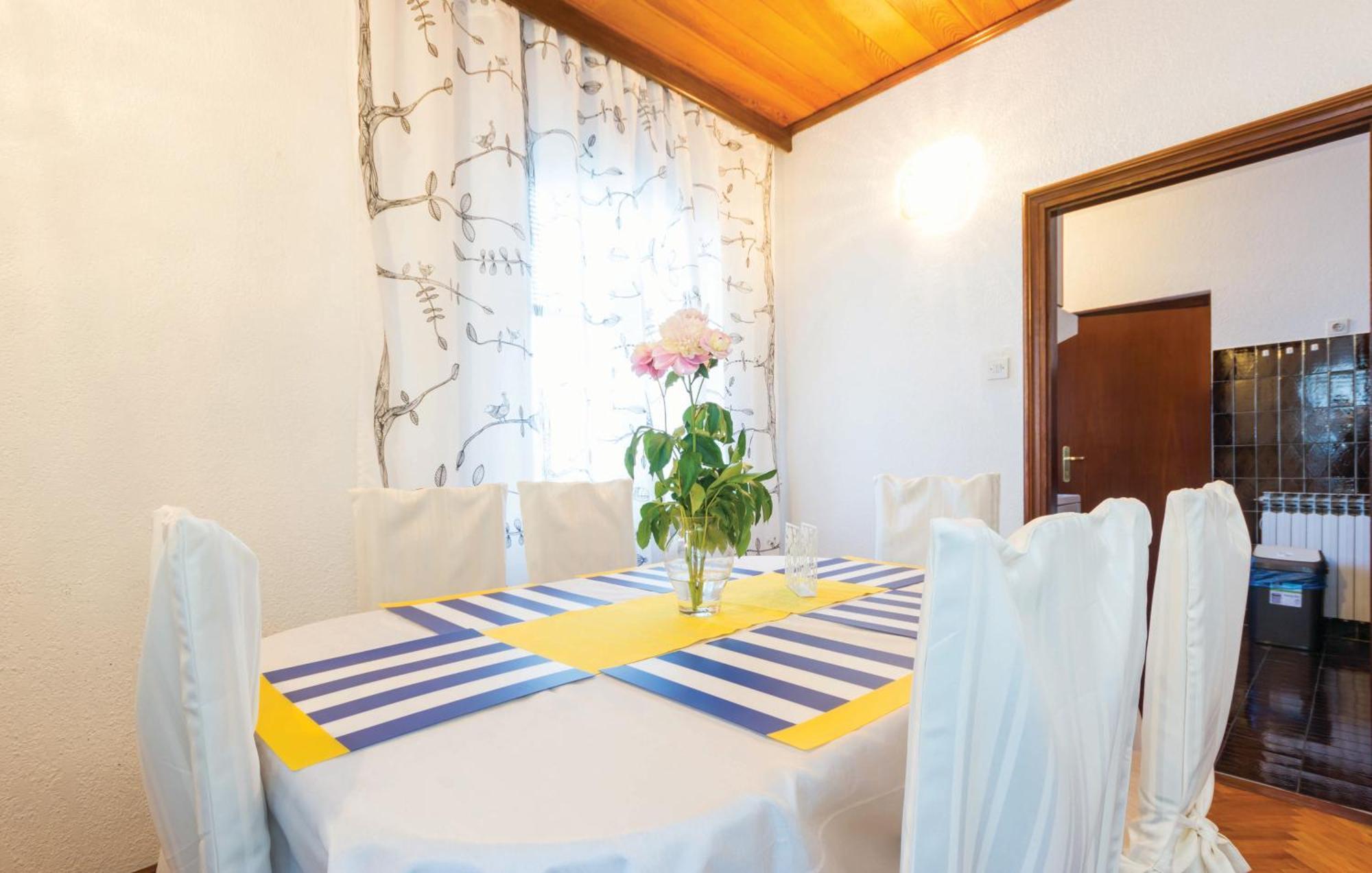 Rooms Croatia With Parking, Kitchen And Dining Area For Guests Rijeka Exterior photo